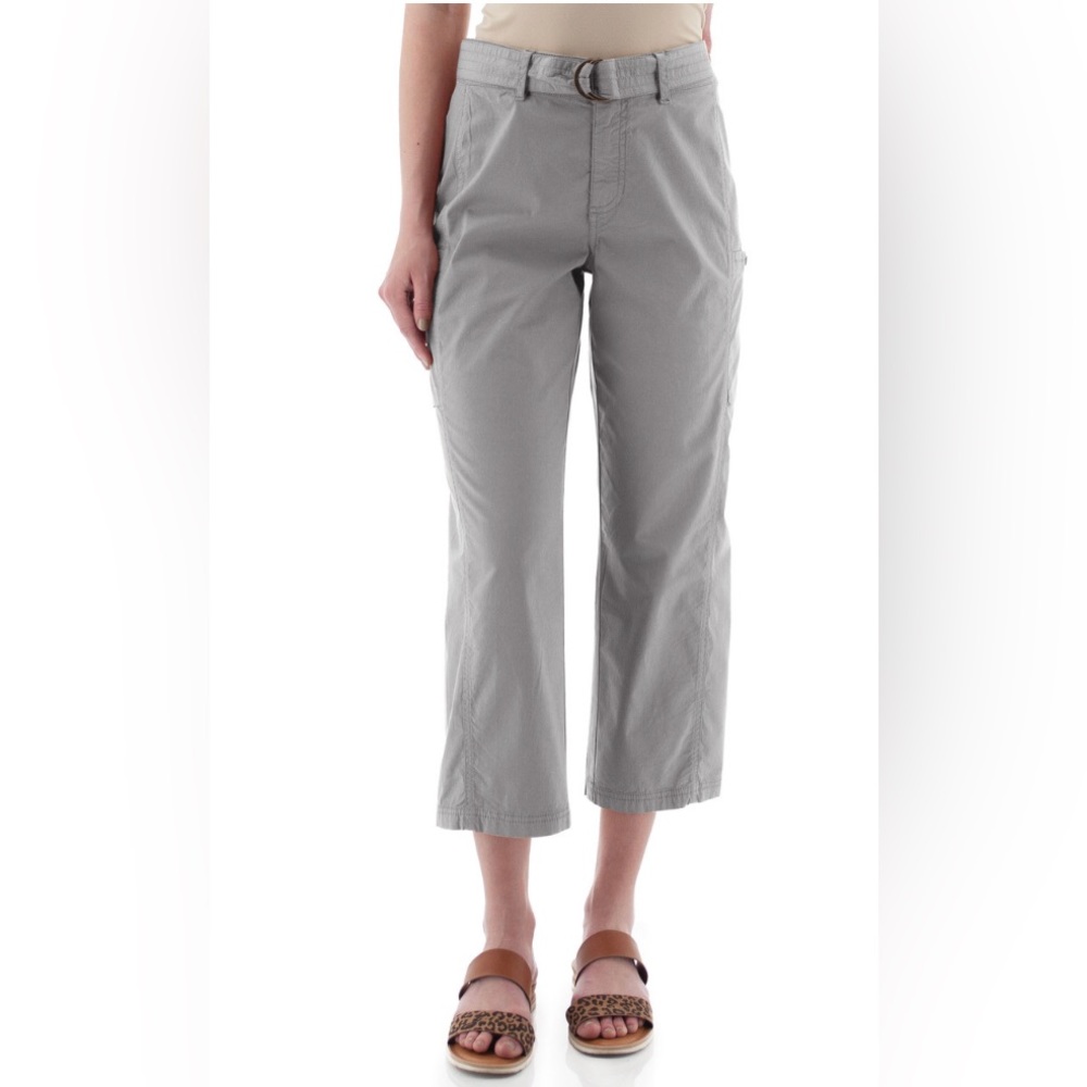 Women’s size 10 light gray Aventura Sheridan Crop Pant